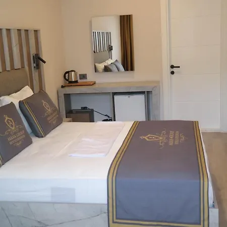 Byakkan Hotel *